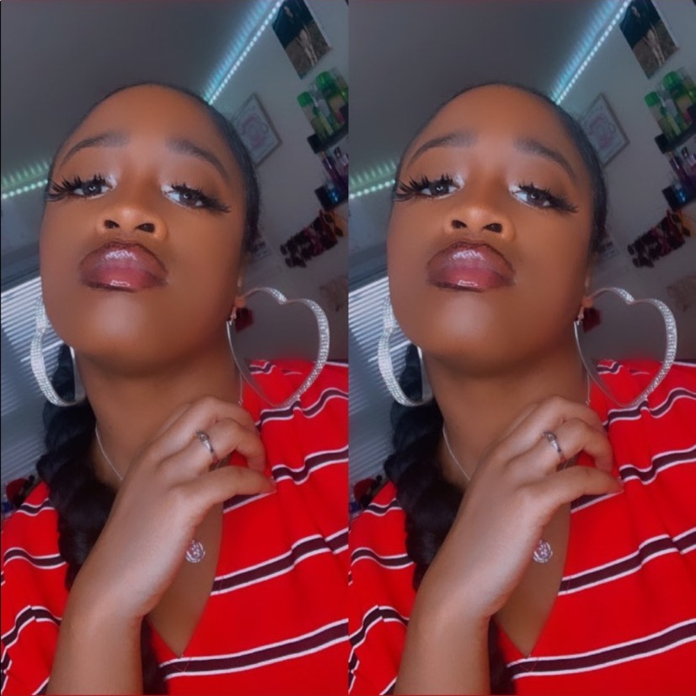 Meet your Posher, Destiny